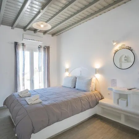 Zisis Agios Stefanos (Mykonos)